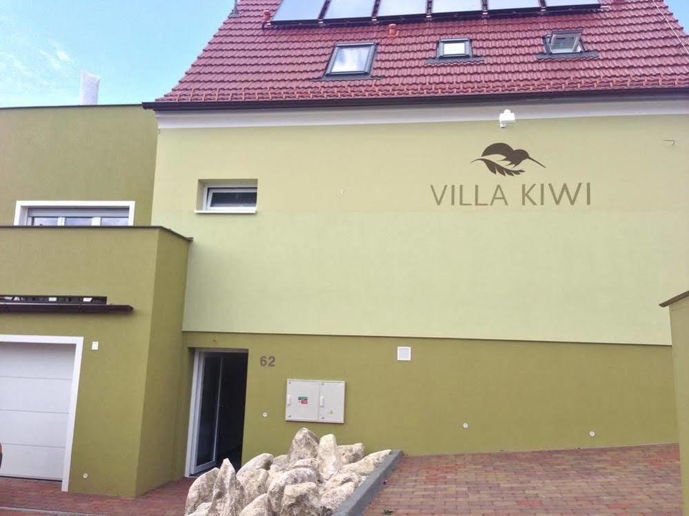 Villa Kiwi Mikulov Luaran gambar